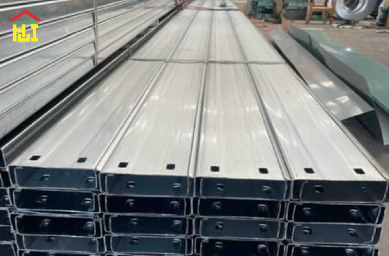Ưu điểm của xà gồ C250