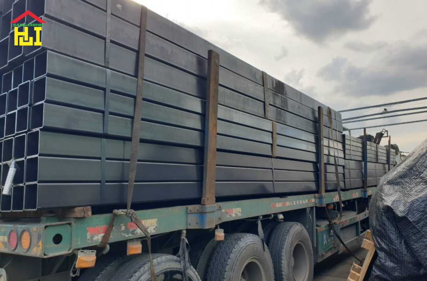 Ưu điểm của thép hộp 150x300
