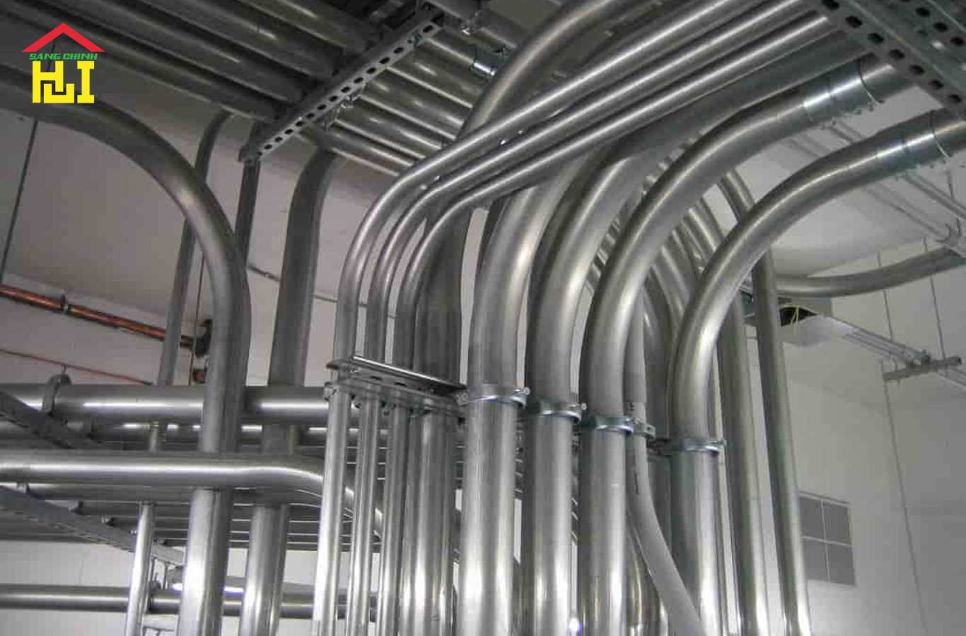 Ứng dụng thực tế của ống thép đúc phi 508 trong xây dựng và công nghiệp