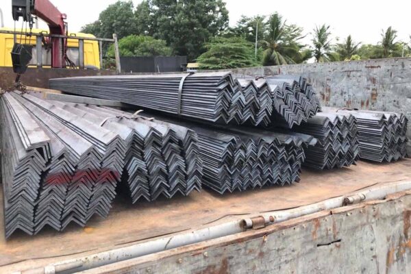 Thép hình V130 là lựa chọn lý tưởng cho các dự án cần kết cấu bền vững, an toàn và lâu dài.