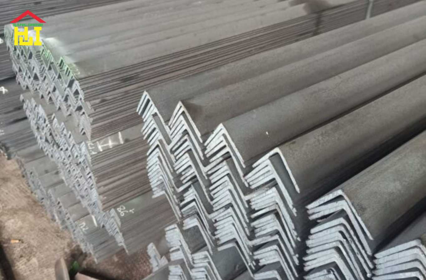 Các yếu tố ảnh hưởng đến trọng lượng thực tế của sắt hình V3