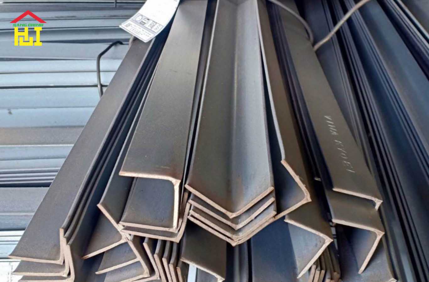 Ứng dụng thực tế của thép v30