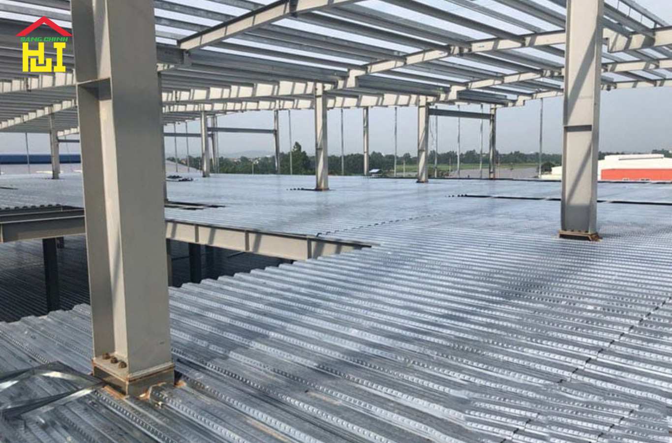 Ứng dụng thực tế của thép tấm Nga