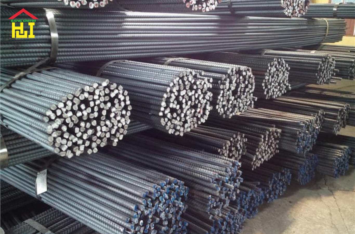 Một cây sắt phi 18 nặng bao nhiêu kg?