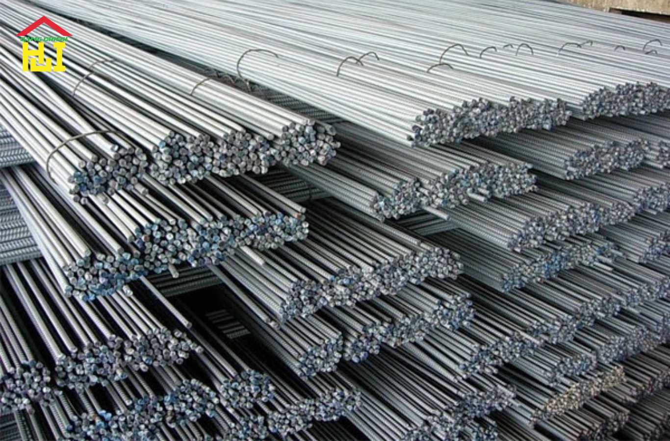 1 bó sắt phi 18 nặng bao nhiêu kg?