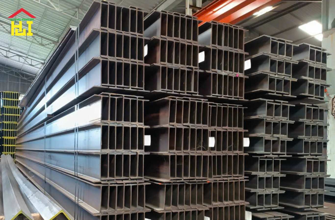 Thép hình chữ I là một trong những dòng sản phẩm chủ lực của An Khánh